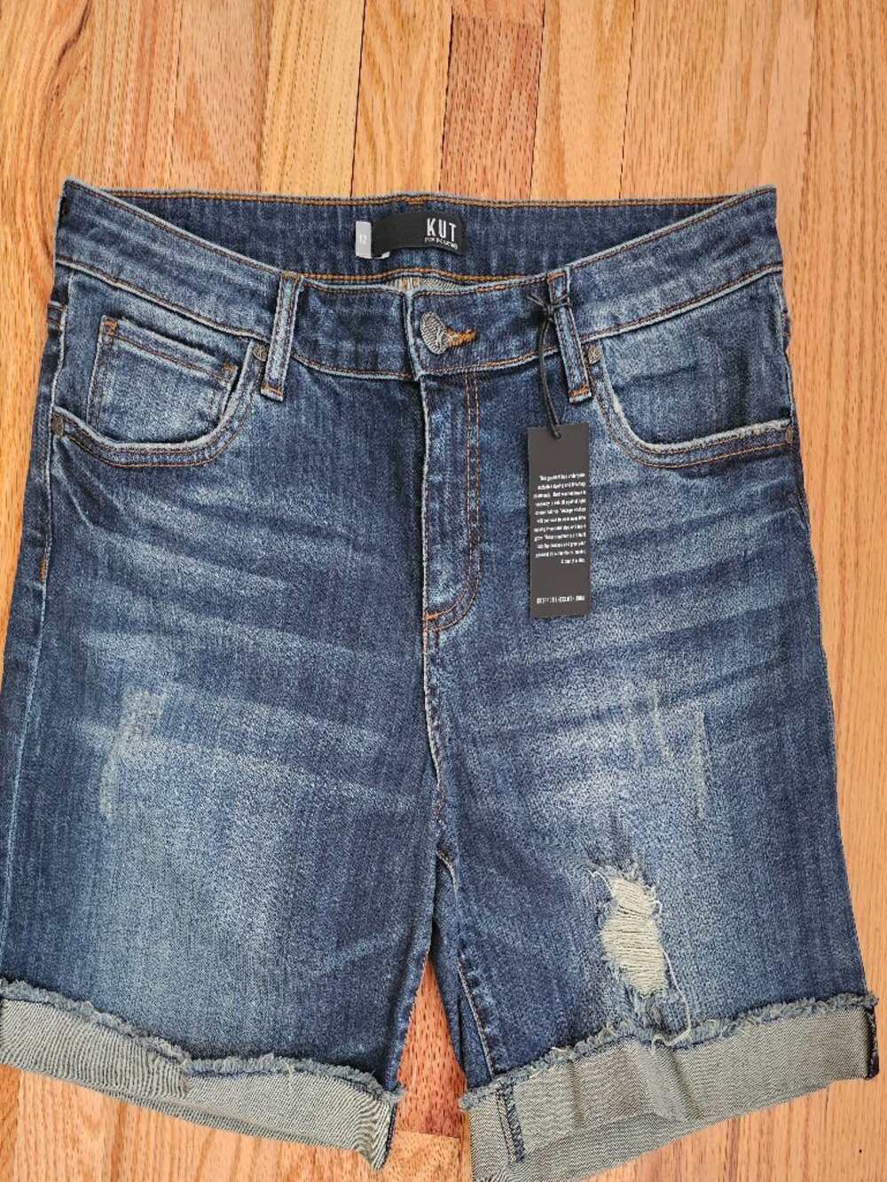 NWT Kut from the Kloth Catherine Boyfriend Jean Shorts